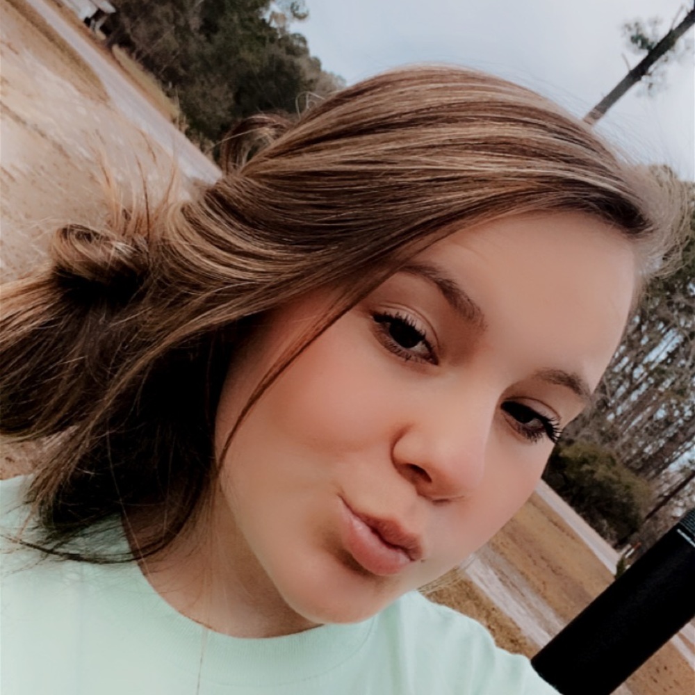 Meet your Posher, Bailey